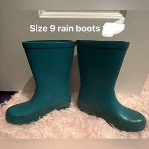 Size 9 rain boots